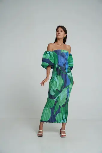 L'Idée Sirene Sleeveless Gown in Capri Green Size 6 / XS