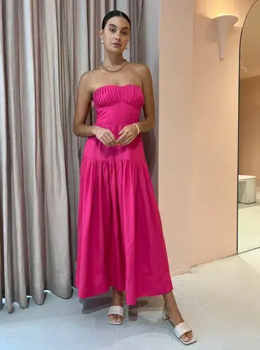 Shona Joy Joanine Linen Strapless Ruched Midi Dress in Azalea Pink
Size 12 / L