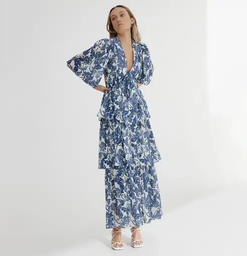 Significant Other Scarlett Maxi Dress Blue White Floral Size 6