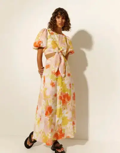 Kivari Genevieve Maxi Dress in Watercolour Floral
Size 8 / S