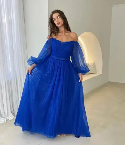 Catwalk Instyle Ball Gown Blue Size 10