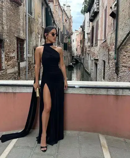 Effie Kats Venezia Gown Black Size 8 