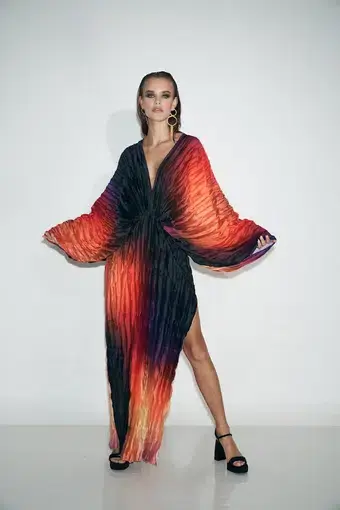 L’idee De Luxe Gown Fire Ombré Size 10 