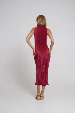 L'idee Soiree Moss Gown Ruby Size 10 for rent on The Volte - image 2
