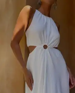 Sheike Gallery Dress White Size AU 16 for rent on The Volte - image 7