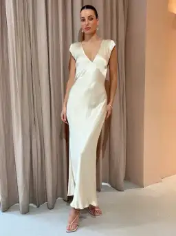Bec & Bridge Indi V Maxi Dress In Vanilla Cream Size AU 10