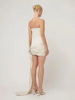 Effie Kats Nadia Dress in White Size AU 14 for rent on The Volte - image 2