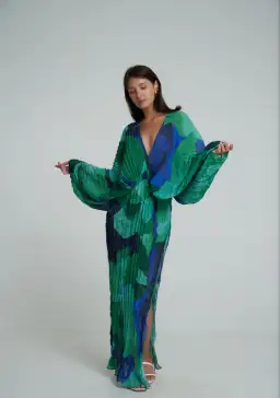 L’idée De Luxe Gown Capri Green Size AU 12 for rent on The Volte - image 2