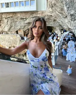 Menti Iris Flower Maxi Dress Blue Roses Size XS / AU 6 for rent on The Volte - image 4