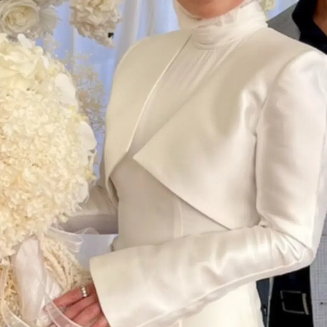 Jafrie By R Long Sleeve Gown White Size 6 for rent on The Volte - main image