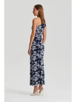 Scanlan Theodore Italian Floral Mesh Dress Navy Size AU 6 for rent on The Volte - image 3