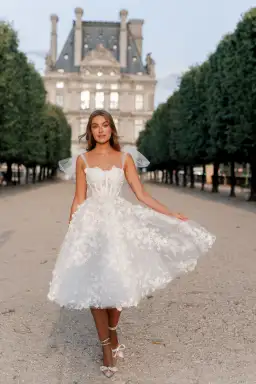 Rosie Etienne Sofia Midi Dress White Size 8 for rent on The Volte - image 3