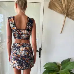 Elliatt Navy Flora Set Small for rent on The Volte - image 2