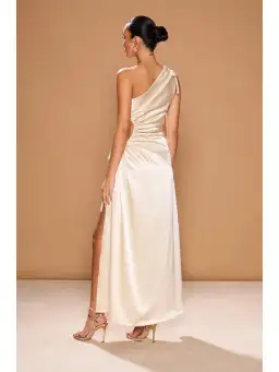 Sonya Moda Nour Ocean Pearl Dress Cream Size AU 8 for rent on The Volte - image 3