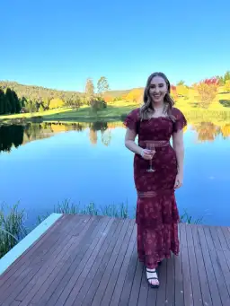 Keepsake Moonlight Gown Burgundy Size 10