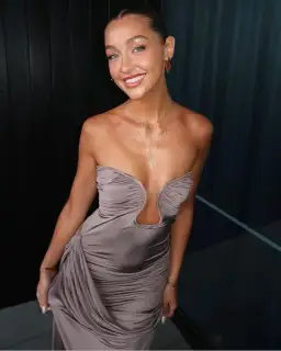 Paris Georgia Val Dress Concrete Size 8 for rent on The Volte - image 4