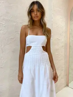 Issy Eveylyn Dress White Size 10 for rent on The Volte - image 3