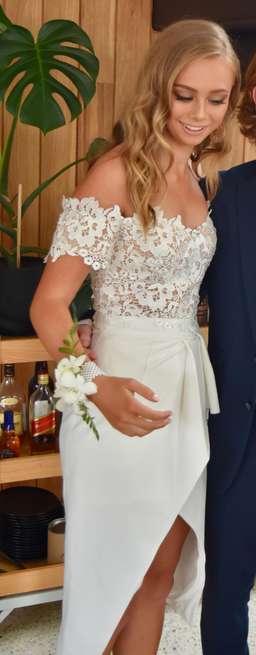 Elle Zeitoune Tango Dress White Size 6 for rent on The Volte - image 3