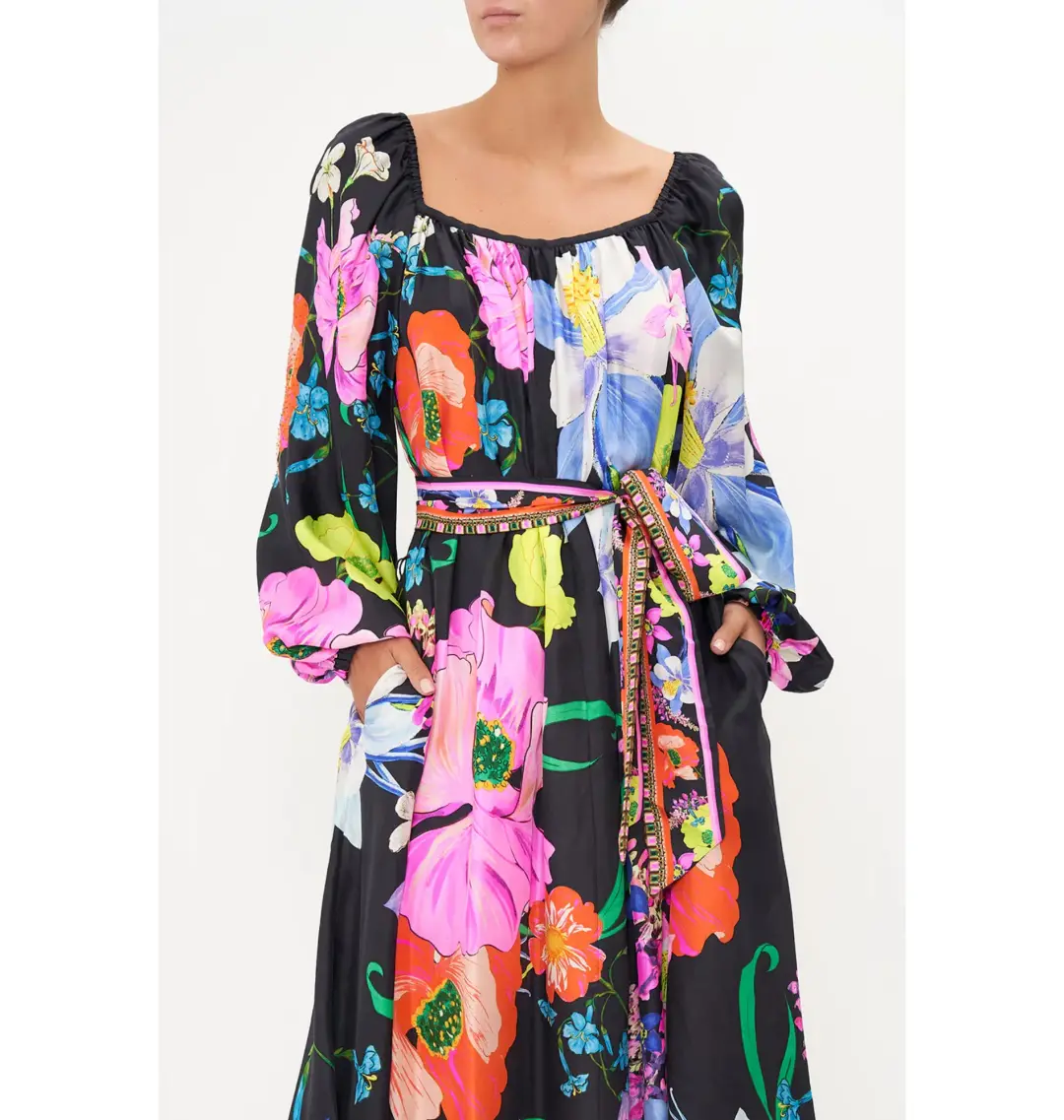 Camilla Gathered Flared Dress Away with the Fairies Print Size Medium / AU 12 for rent on The Volte - main image