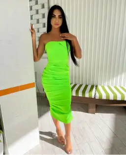 Alex Perry Channing Dress Green Size 12 for rent on The Volte - image 1