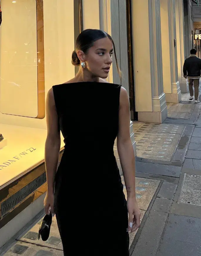 Effie Kats Verona Gown Black Size 6 for rent on The Volte - main image