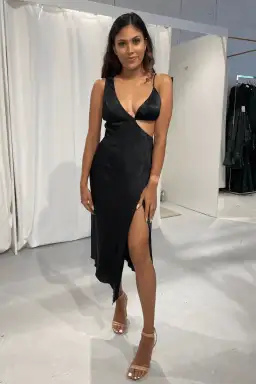 San Sloane Orisis Dress in Black Size L / AU 12 for rent on The Volte - image 3