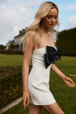 Bianca & Bridgett Rebecca Bow Mini Dress White Size AU 8 for rent on The Volte - image 3