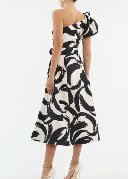 Rebecca Vallance Pompidou One Shoulder Midi Dress Print Size 10 for rent on The Volte - image 3