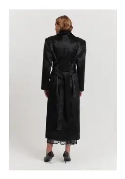 Country Road Black Velvet Coat Black Size 10 for rent on The Volte - image 2