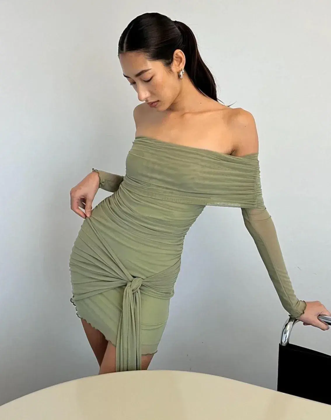 Benni Yasmin Off Shoulder Mini Dress Green Size M/Au 10 - Image 8