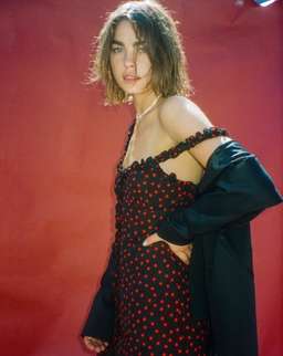 Réalisation par dress for rent on The Volte - image 2