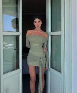 Benni Yasmin Off Shoulder Mini Dress Green Size 8