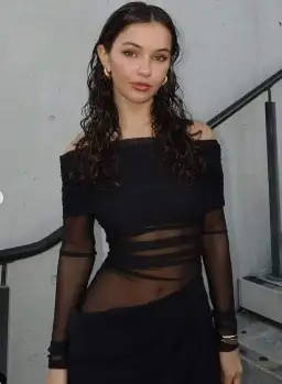 Benni Yasmin Off Shoulder Dress Black Size 8 for rent on The Volte - image 6