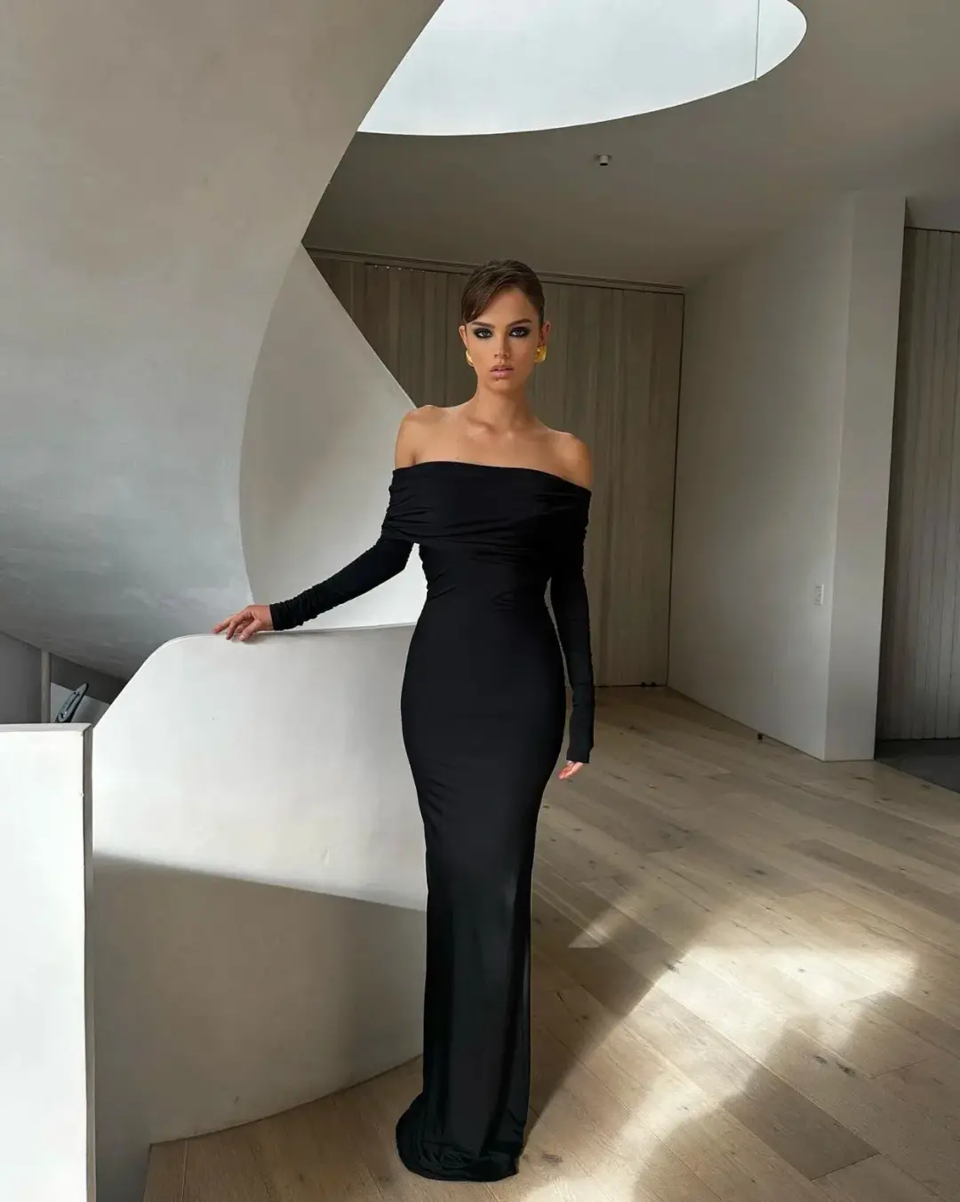 Effie Kats Gwen Gown in Black Size S/Au 8 for rent on The Volte - main image