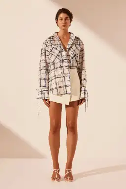 Shona Joy Niko Oversized Patch Pocket Shirt Ivory/Deep Navy Print Size 12 for rent on The Volte - image 1