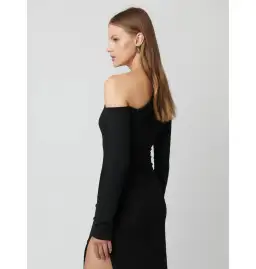 Effie Kats Cayley Gown in Black Size XS / AU 6 for rent on The Volte - image 3