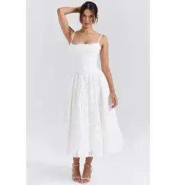 House Of Cb Lorina Corset Top And Francine Skirt White Size S / AU 6 for rent on The Volte - image 3