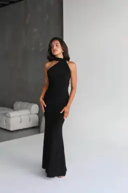 Natalie Rolt Fabienne Gown Black Size 1 / AU 8 for rent on The Volte - image 4