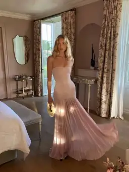 Helsa The Naomi Gown Barely Pink Size 10 for rent on The Volte - image 3