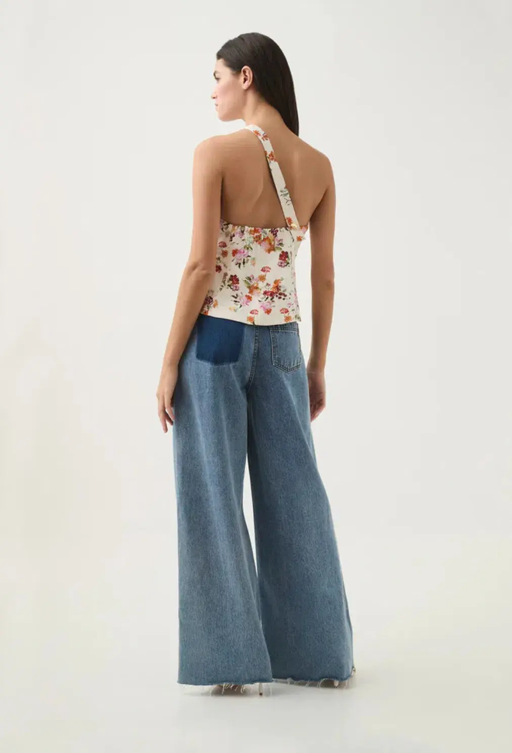 Aje Assemblage Asymmetric Top Flora Natura Size AU 10 for rent on The Volte - main image