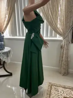 Rachel Gilbert Archer Dress Green Size 10/M for rent on The Volte - image 2