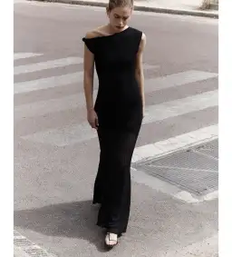 Sir The Label Indigo Twist Gown Black Size 2/Au 10 for rent on The Volte - image 2