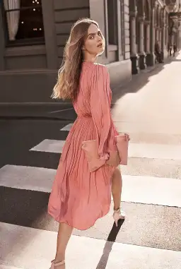 Country Road Soft Pleated Midi Dress Pink Size 16 for rent on The Volte - image 2