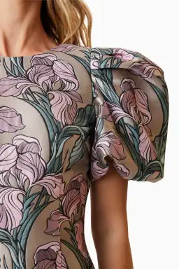 Elliatt Audrey Mini Dress Floral Size 8 for rent on The Volte - image 4