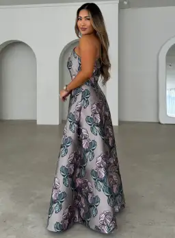 Elliatt Audrey Maxi Dress Floral Size 14 for rent on The Volte - image 4