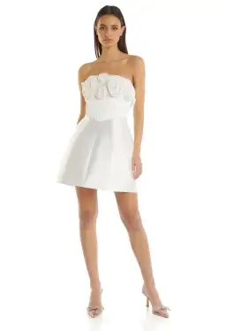 Eliya the Label Tehanni Dress in White Size S/Au 8 for rent on The Volte - image 3