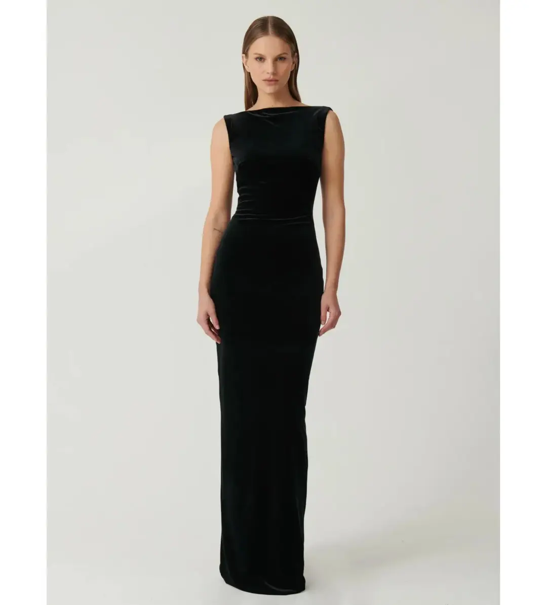 Effie Kats Verona Gown Black Velvet Size AU 6 for rent on The Volte - main image