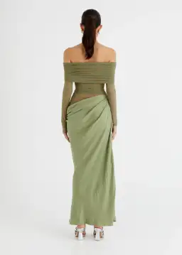 Benni Yasmin Off Shoulder Maxi Dress Pistachio Green Size 10 for rent on The Volte - image 3