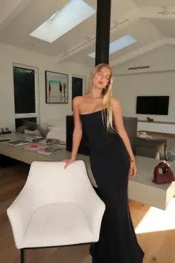 HNTR Louie Gown Noir Size S/Au 8 for rent on The Volte - image 4