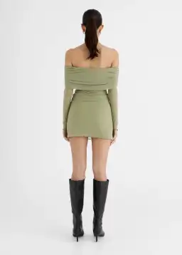 Benni Yasmin Off Shoulder Mini Dress Pistachio Green Size 12 for rent on The Volte - image 2